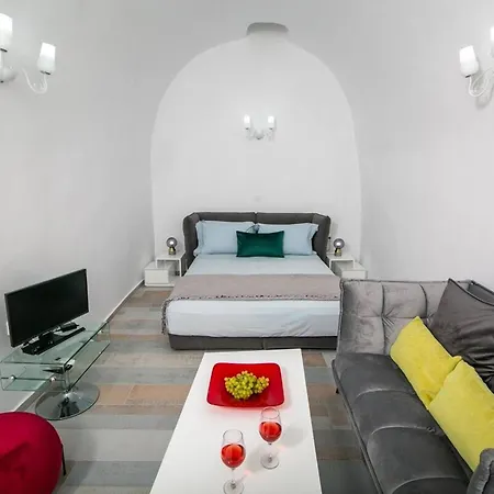 Elite Santorini Emporio (Santorini)
