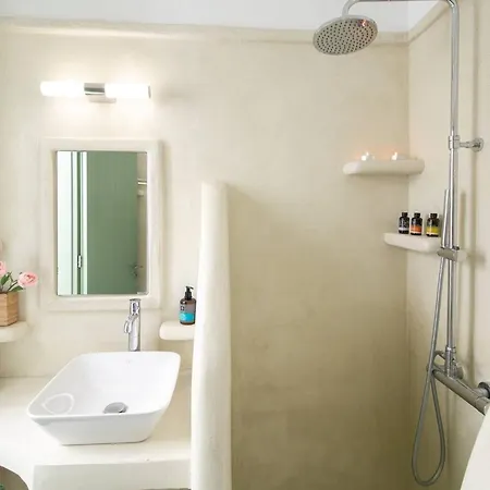 Elite Santorini Emporio (Santorini)